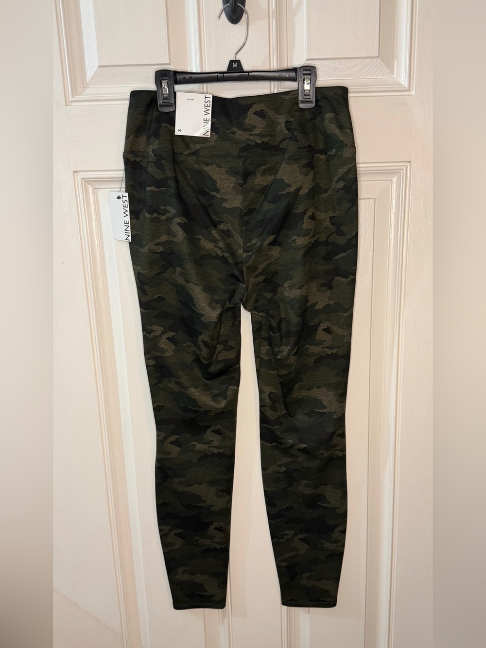 Nine West Camo Ponte Leggings/Pants – Size Medium – NWT